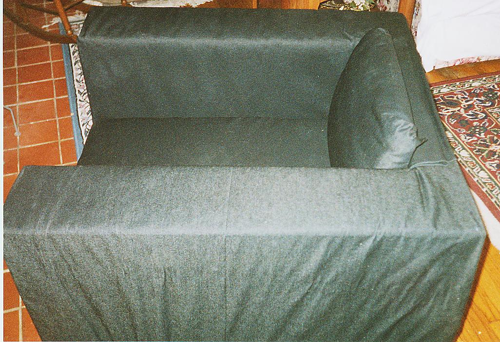 chair002.jpg